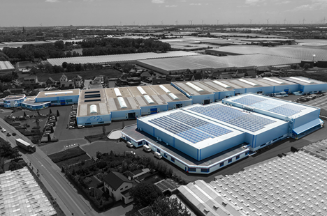 Family company Van der Valk Horti Systems | The specialist in screen systems and ventilation mechanisms